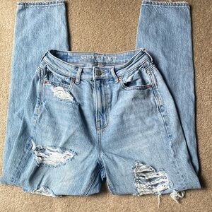 American Eagle High Rise Mom Jeans 0